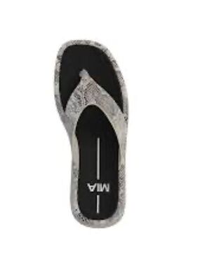 NWOT MIA Pamelia White Snake Size 7